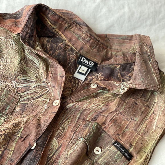 Authentic Vintage D&G Camo Button Up Tank - Picture 3 of 7